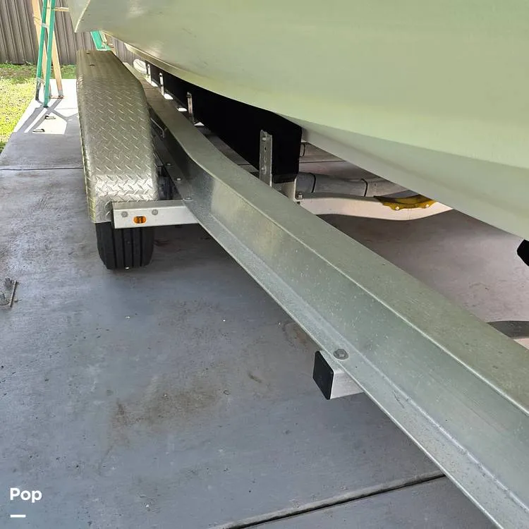 Slide: The Image of Boston Whaler 330 Outrage 2017 - 16443051
