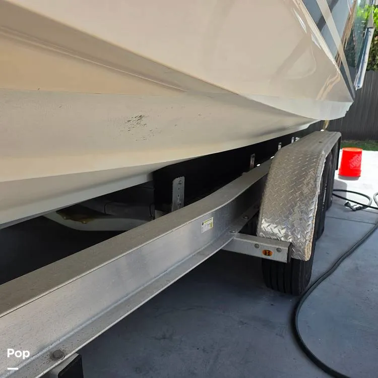 Slide: The Image of Boston Whaler 330 Outrage 2017 - 16443056