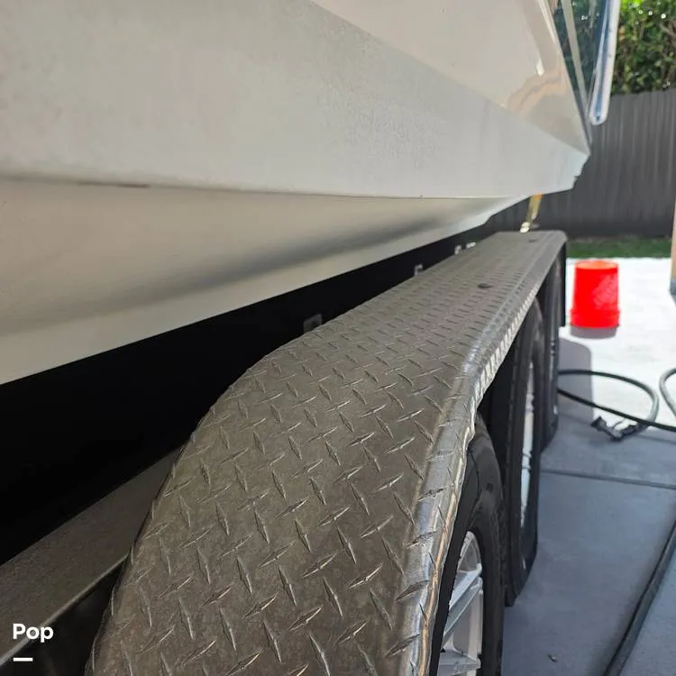 Slide: The Image of Boston Whaler 330 Outrage 2017 - 16443058