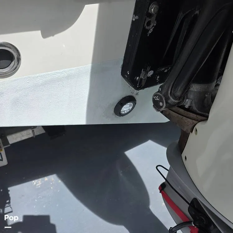 Slide: The Image of Boston Whaler 330 Outrage 2017 - 16443073
