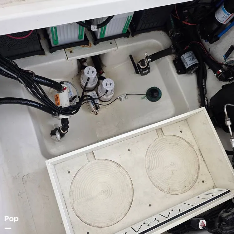 Slide: The Image of Boston Whaler 330 Outrage 2017 - 16443085