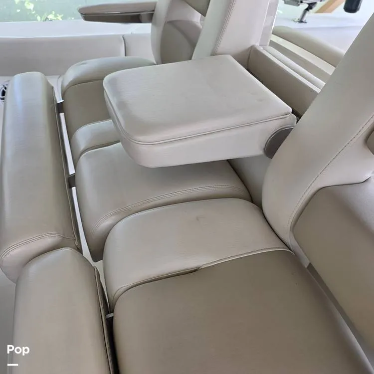 Slide: The Image of Boston Whaler 330 Outrage 2017 - 16442984
