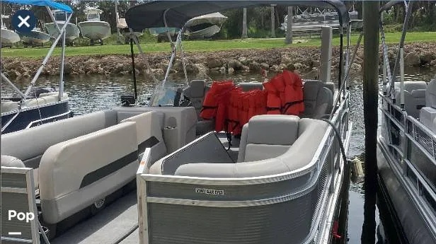 Slide: The Image of Peace of mind: Ask for a complimentary BoatHistoryReport report ($39.99 value) - I1