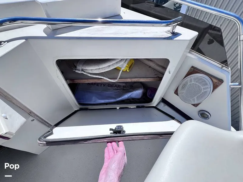 Slide: The Image of Sea Ray 390 Sportfish 1983 - 16517394