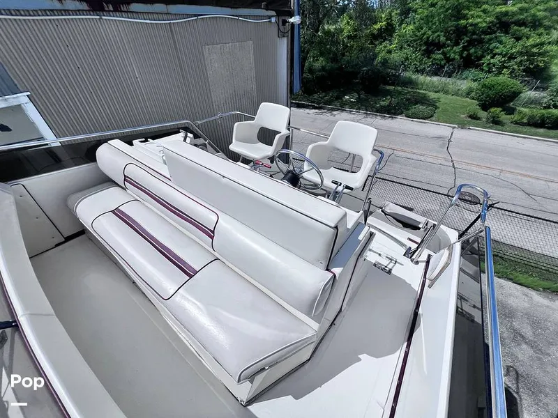 Slide: The Image of Sea Ray 390 Sportfish 1983 - 16526489