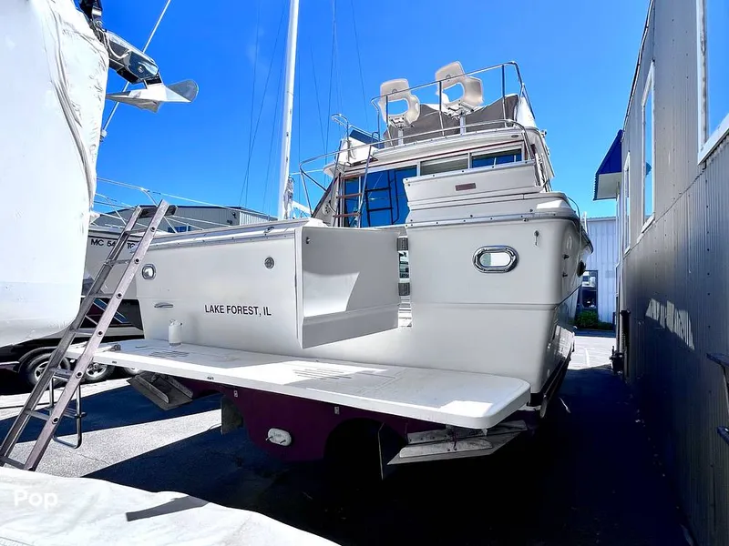 Slide: The Image of Sea Ray 390 Sportfish 1983 - 16517308