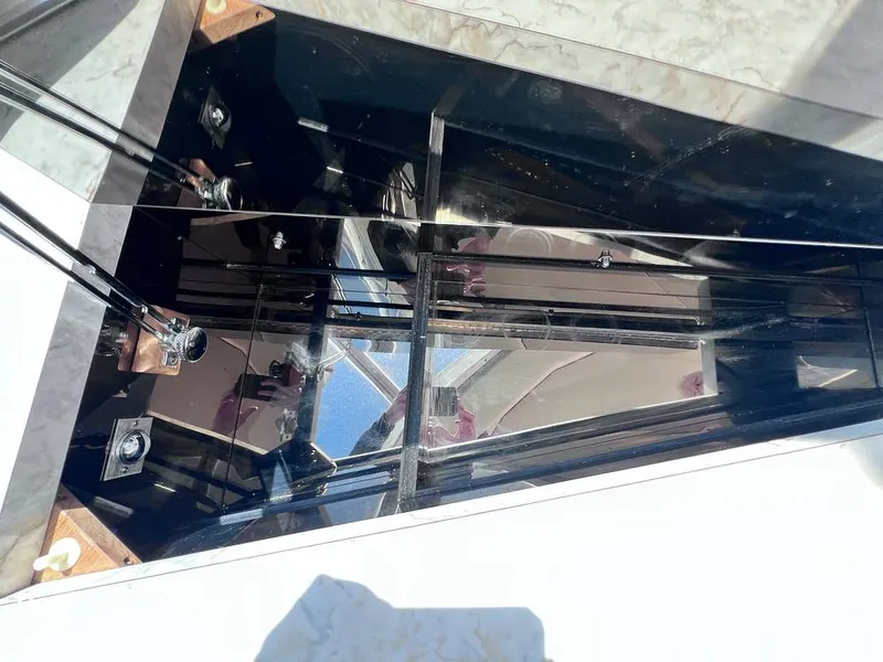 Slide: The Image of Sea Ray 390 Sportfish 1983 - 16517339