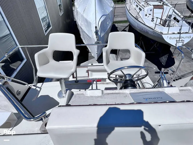 Slide: The Image of Sea Ray 390 Sportfish 1983 - 16517390