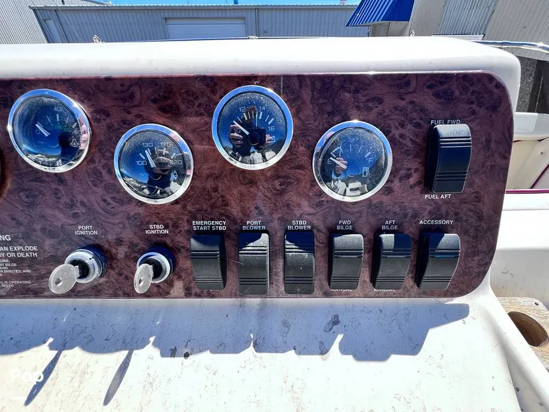 Slide: The Image of Sea Ray 390 Sportfish 1983 - 16517399