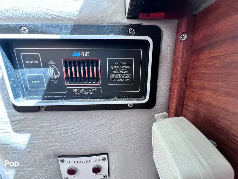 Slide: The Image of Sea Ray 390 Sportfish 1983 - 16517323