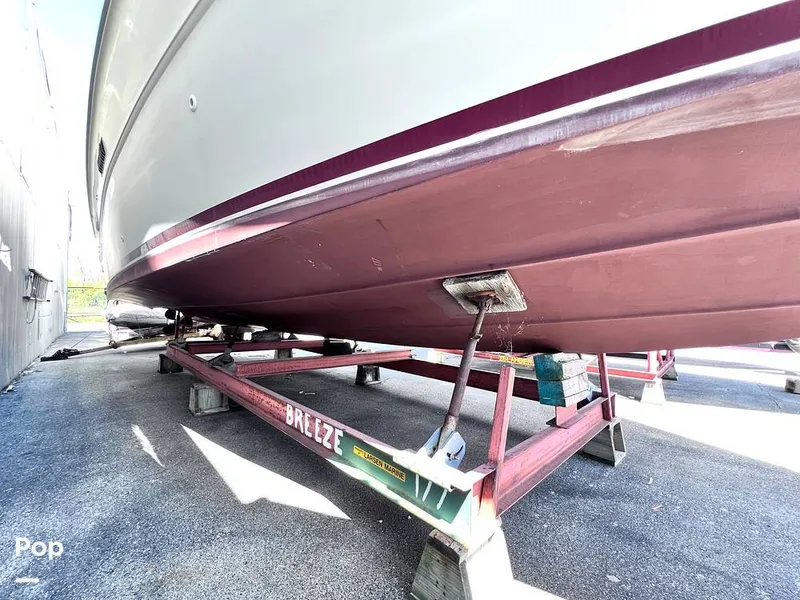 Slide: The Image of Sea Ray 390 Sportfish 1983 - 16517292