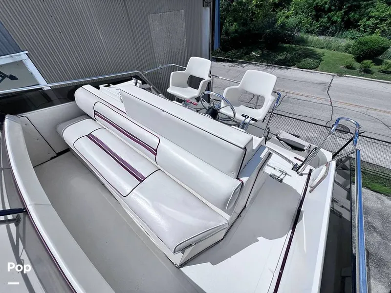 Slide: The Image of Sea Ray 390 Sportfish 1983 - 16526490
