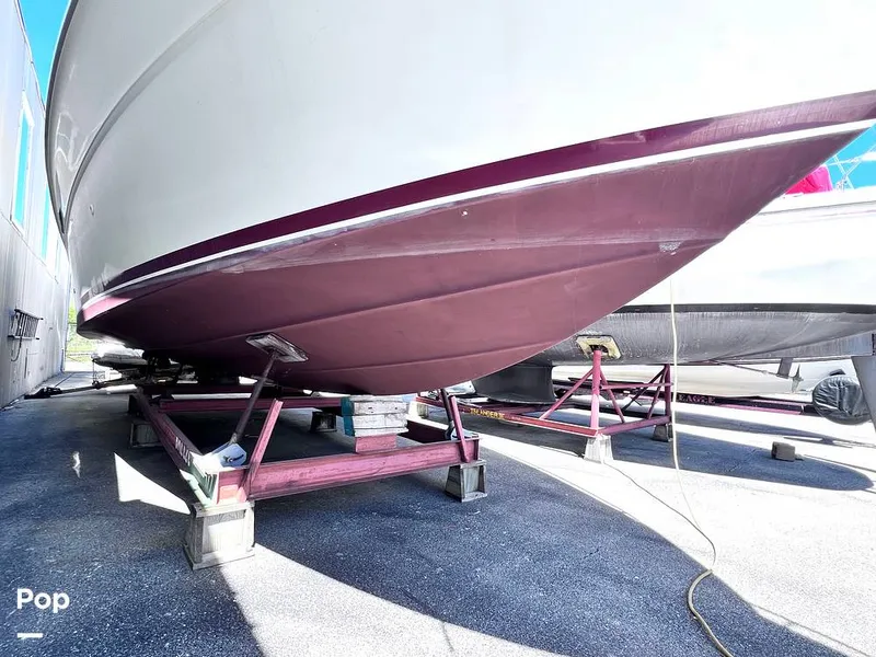 Slide: The Image of Sea Ray 390 Sportfish 1983 - 16517291
