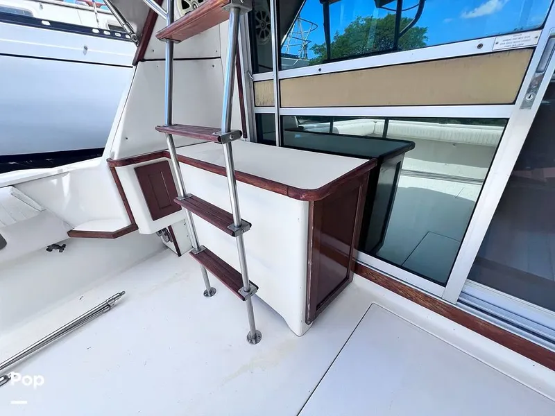Slide: The Image of Sea Ray 390 Sportfish 1983 - 16526486