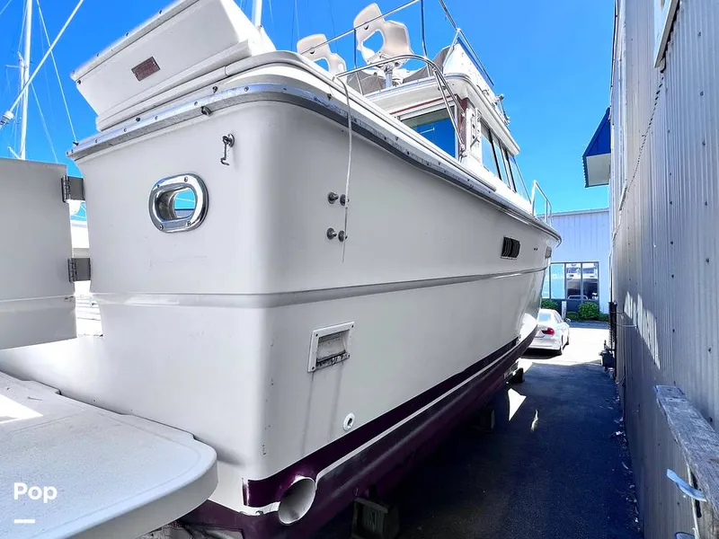 Slide: The Image of Sea Ray 390 Sportfish 1983 - 16517295