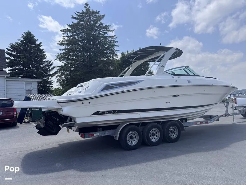 The Image of Sea Ray SLX 300 2014 - 16417578