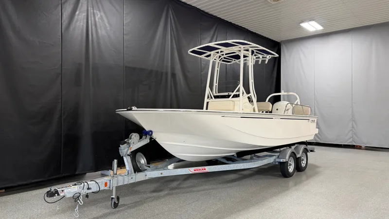 Slide: The Image of Boston Whaler 190 Montauk 2026 - 2