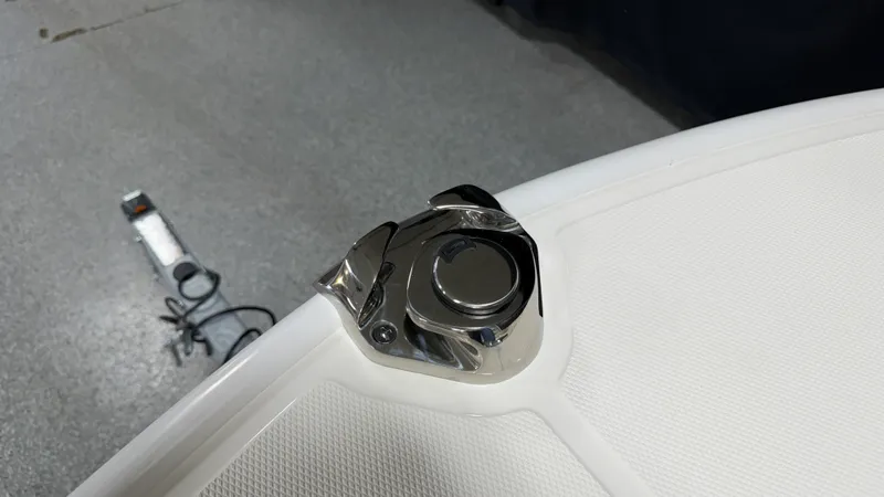 Slide: The Image of Boston Whaler 190 Montauk 2026 - 83