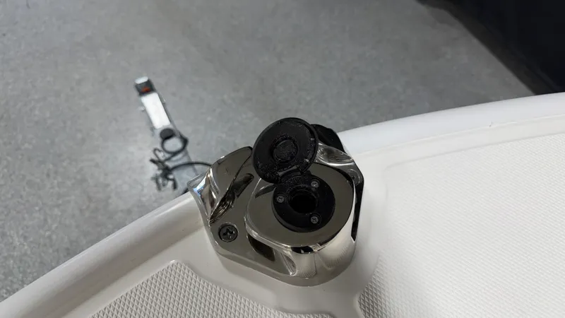 Slide: The Image of Boston Whaler 190 Montauk 2026 - 84