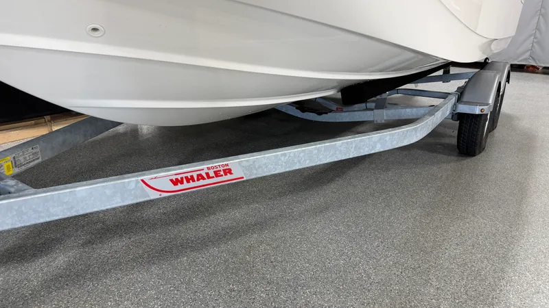 Slide: The Image of Boston Whaler 190 Montauk 2026 - 89