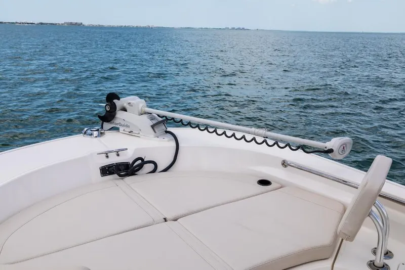 Slide: The Image of Boston Whaler 210 Montauk 2026 - 35