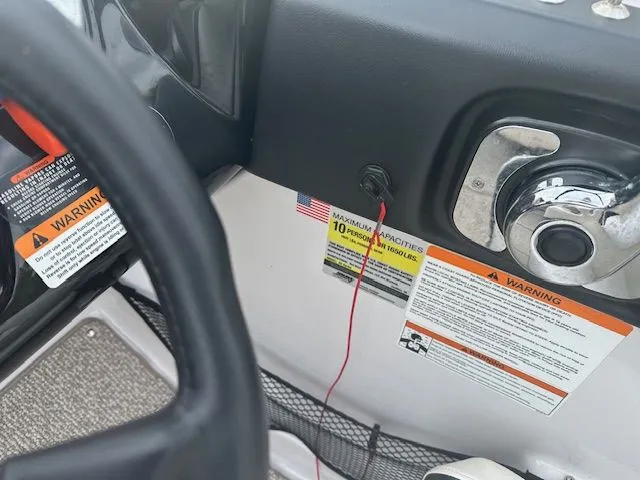 Slide: The Image of Scarab 215 HO 2015 - 10