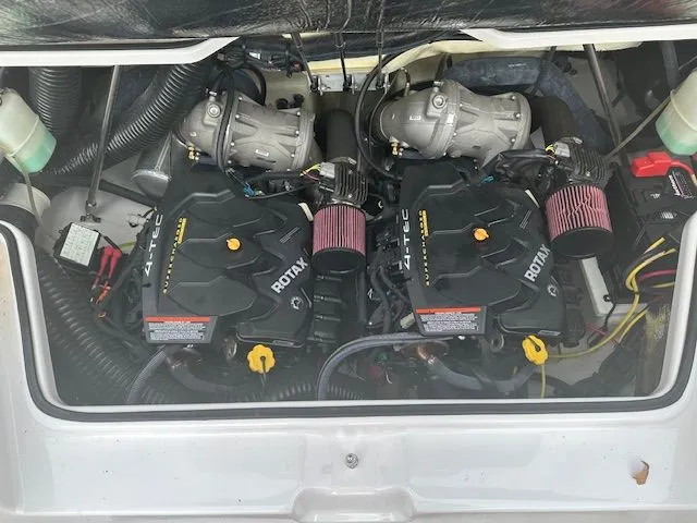 Slide: The Image of Scarab 215 HO 2015 - 14