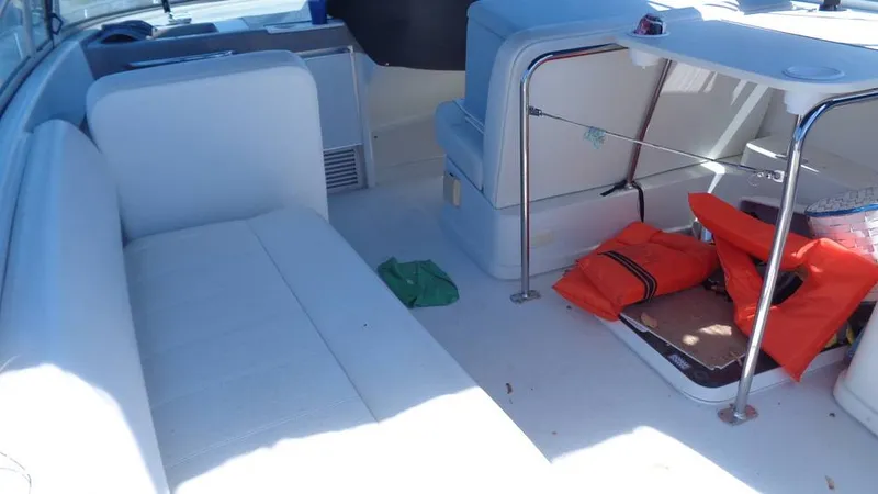 Slide: The Image of Carver Yachts Mariner 350 2000 - 16425618