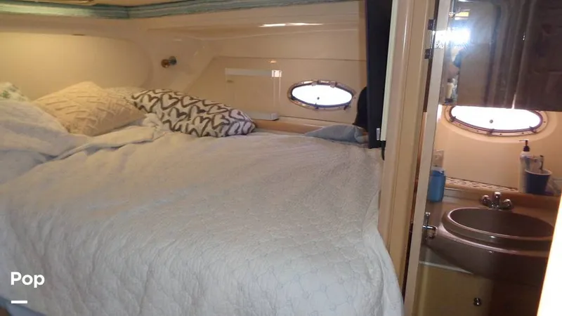 Slide: The Image of Carver Yachts Mariner 350 2000 - 16425667