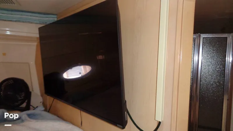 Slide: The Image of Carver Yachts Mariner 350 2000 - 16425671