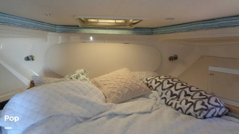 Slide: The Image of Carver Yachts Mariner 350 2000 - 16425672