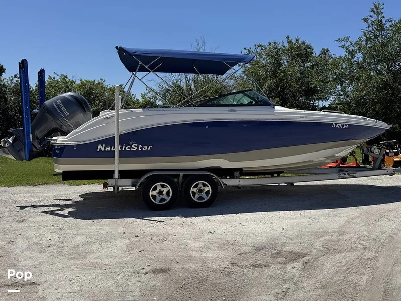 The Image of NauticStar 243 DC 2019 - 16477105