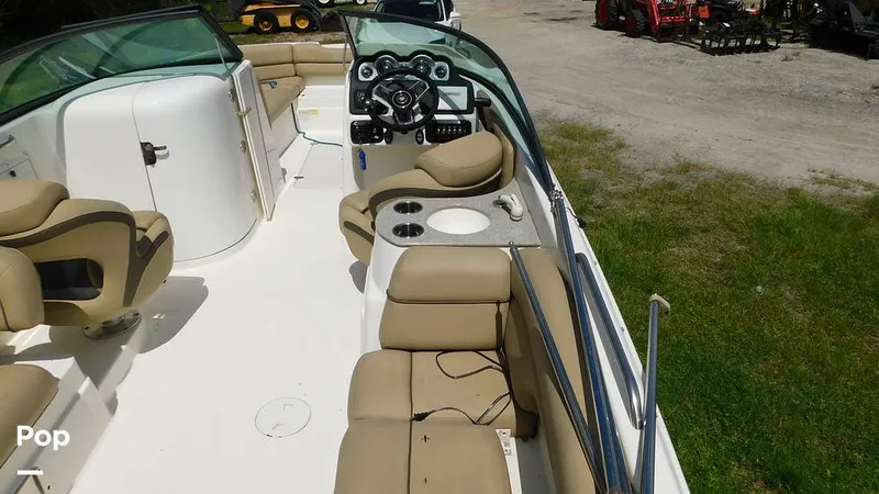 Slide: The Image of NauticStar 243 DC 2019 - 16519402