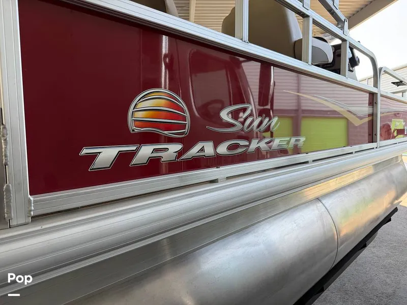 Slide: The Image of Sun Tracker BASS-BUGGY 18 DLX 2025 - 16445745