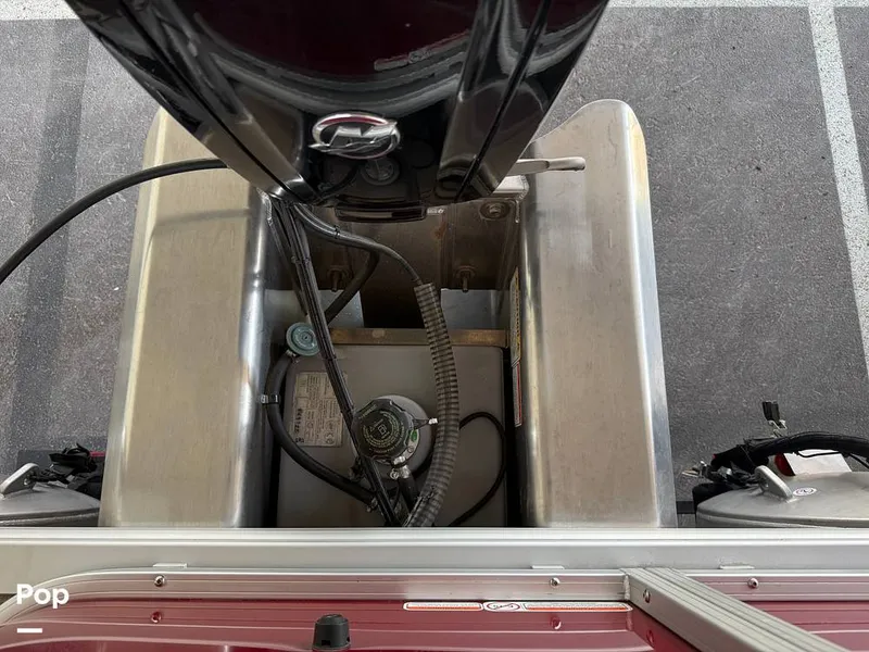 Slide: The Image of Sun Tracker BASS-BUGGY 18 DLX 2025 - 16445753