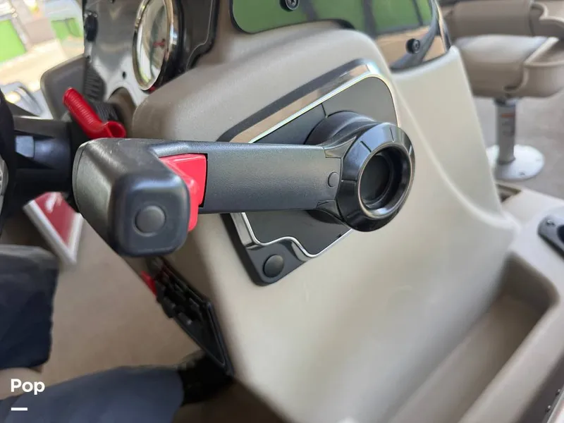 Slide: The Image of Throttle - 16445760