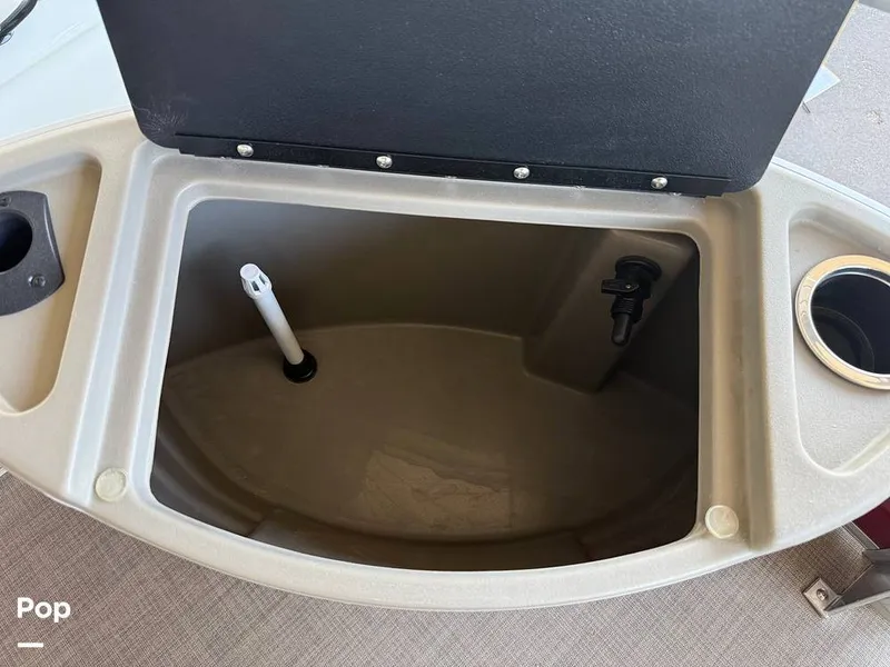 Slide: The Image of Storage compartment - 16445774