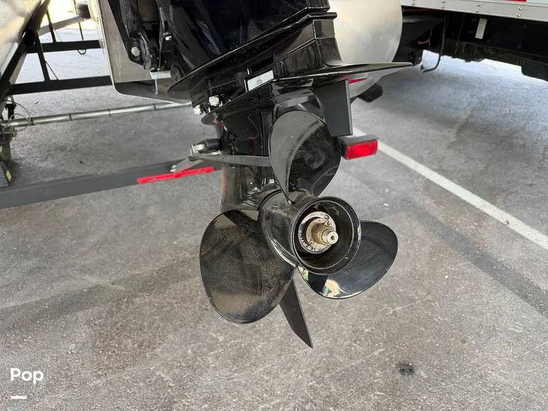 Slide: The Image of Propeller - 16445858