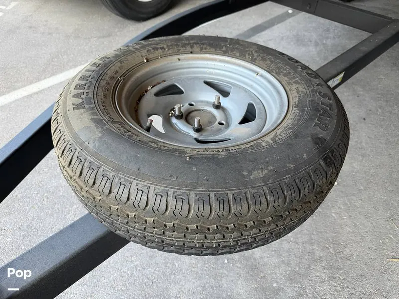 Slide: The Image of Spare Tire - 16445845