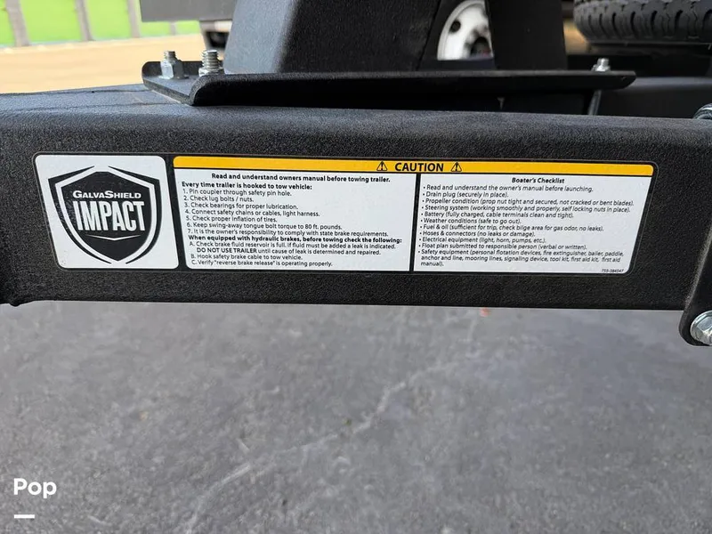 Slide: The Image of Sun Tracker BASS-BUGGY 18 DLX 2025 - 16445781