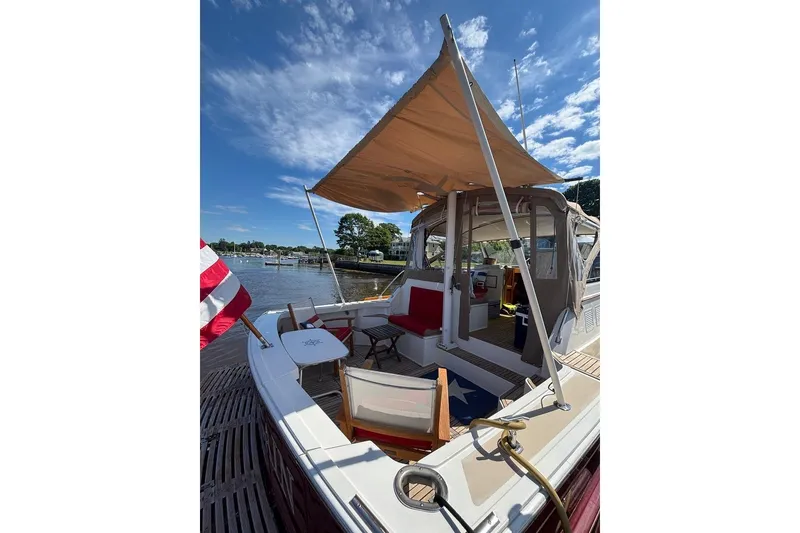 Slide: The Image of Grand Banks 38 Eastbay EX 1998 - 46