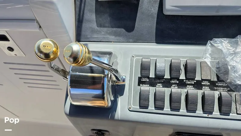 Slide: The Image of Tiara 2900 Coronet 2001 - 16633937