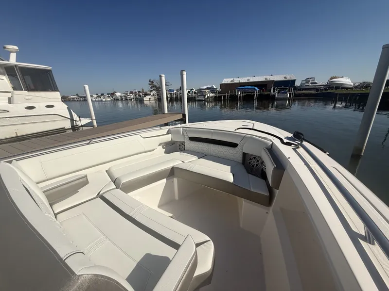 Slide: The Image of Tiara 34LS 2025 - 17