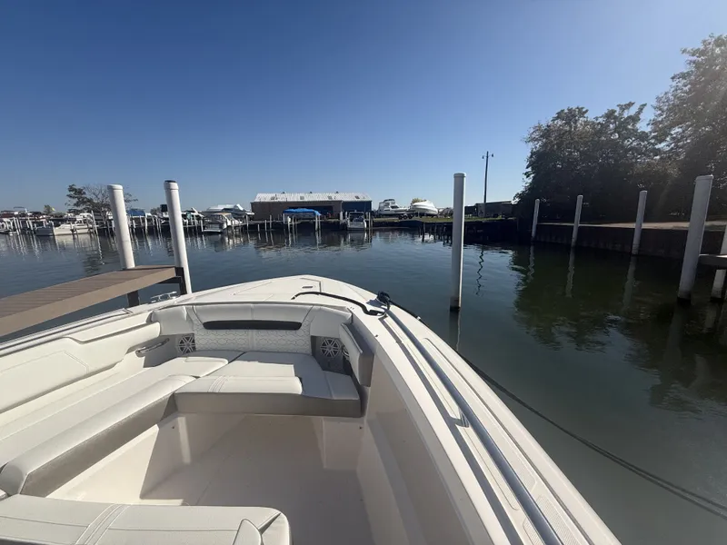 Slide: The Image of Tiara 34LS 2025 - 21