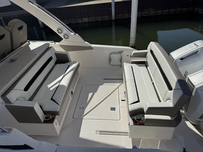 Slide: The Image of Tiara 34LS 2025 - 23