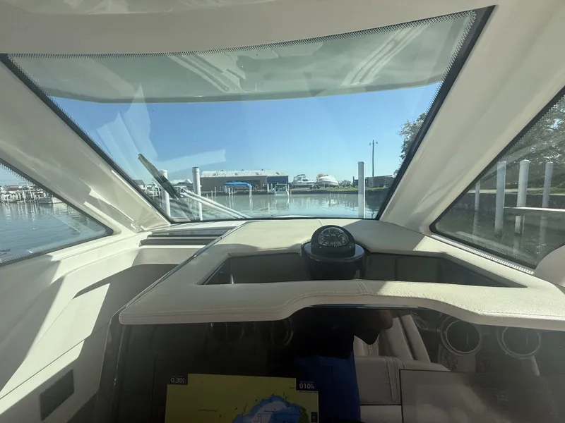 Slide: The Image of Tiara 34LS 2025 - 41