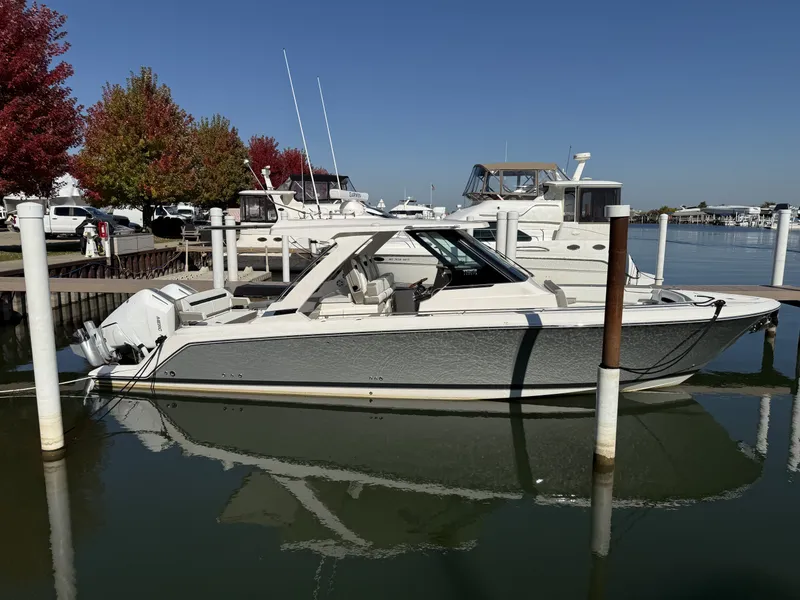 Slide: The Image of Tiara 34LS 2025 - 5