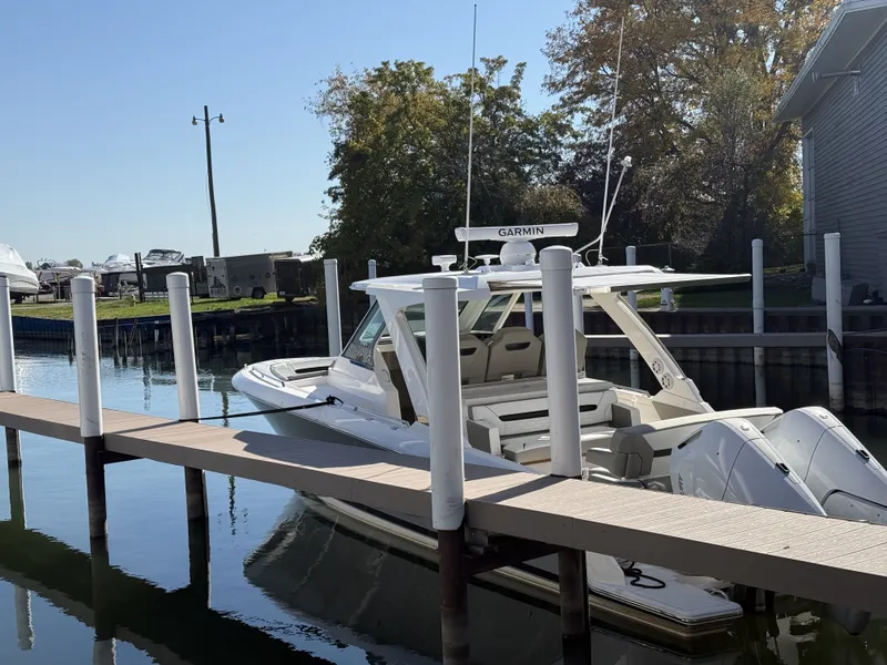 Slide: The Image of Tiara 34LS 2025 - 9