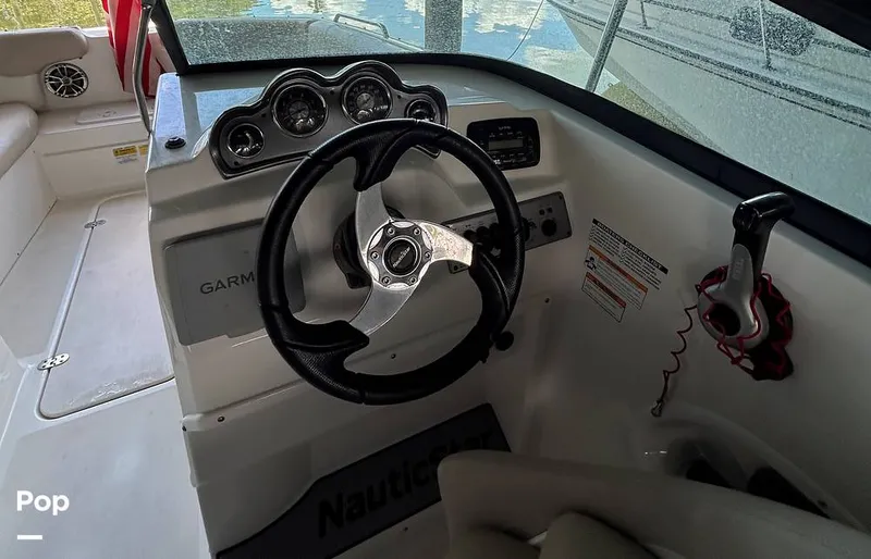 Slide: The Image of NauticStar 223 DC Sport Deck 2016 - 16432647