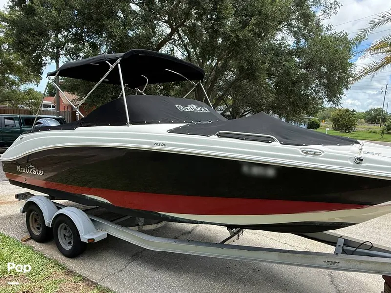 Slide: The Image of NauticStar 223 DC Sport Deck 2016 - 16456193